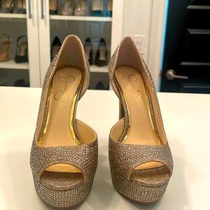 Jessica Simpson gold sparkly sparkly platform heels. Open toe.